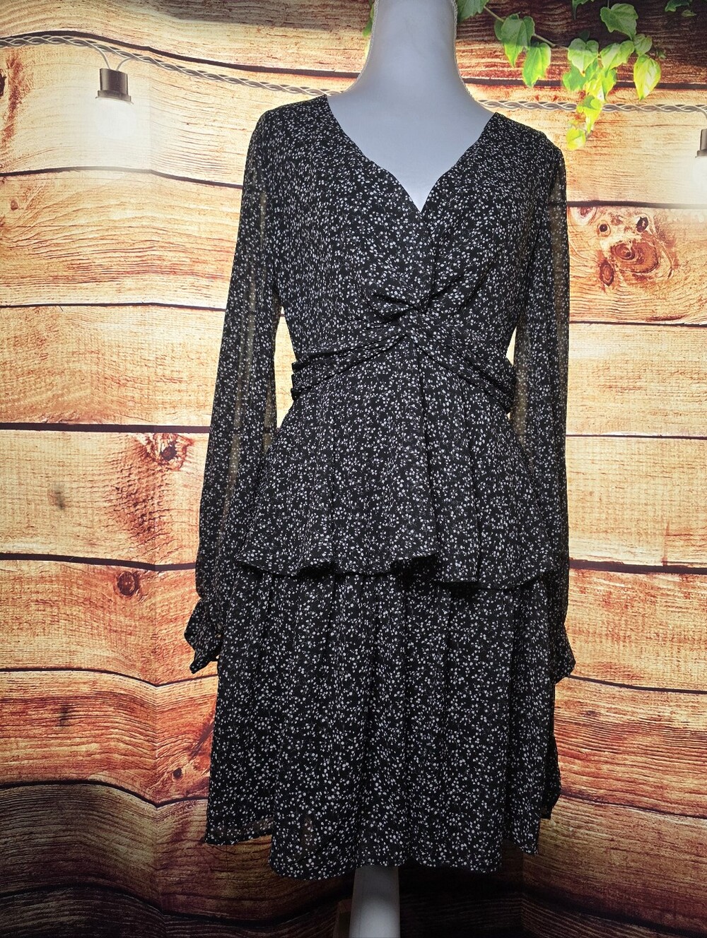 Lulu's Black Floral Tiered Long-Sleeve Dress